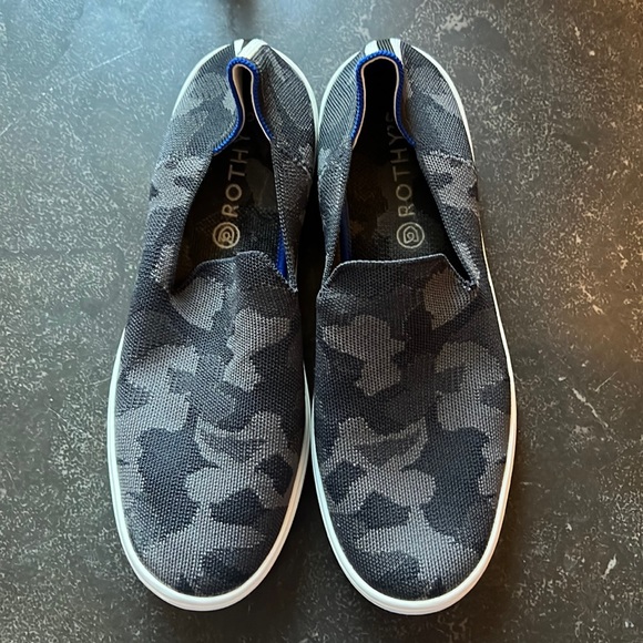 Rothy’s The Sneaker in Grey Camo - Picture 4 of 8